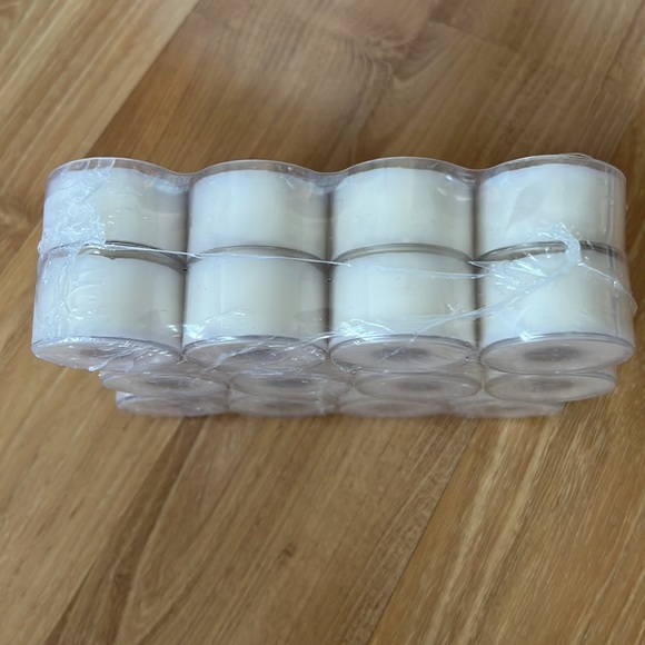 New in package 24 Unscented Tea Light candles - Picture 2 of 3